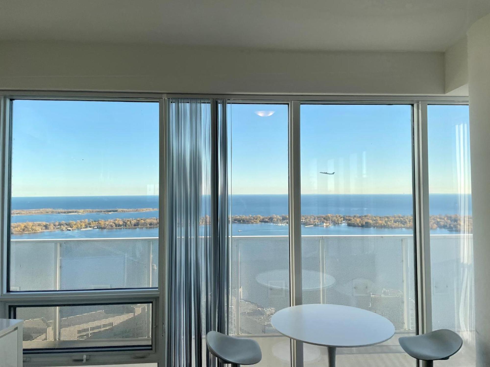 Presidential Suite Heart Of Downtown With Stunning View 多伦多 外观 照片